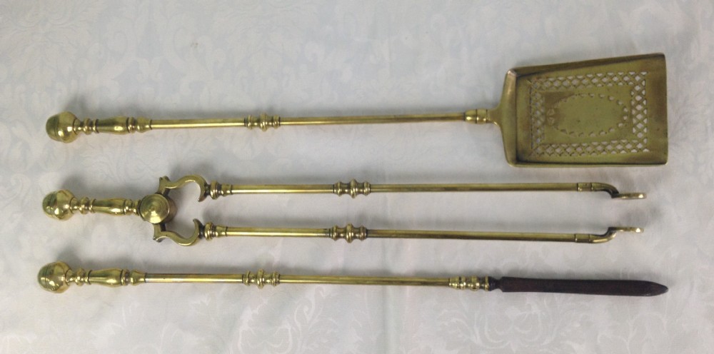Fine Georgian Solid Brass Set Fire Irons Knopped Shafts Pierced Shovel 19th Century Heavy Quality
