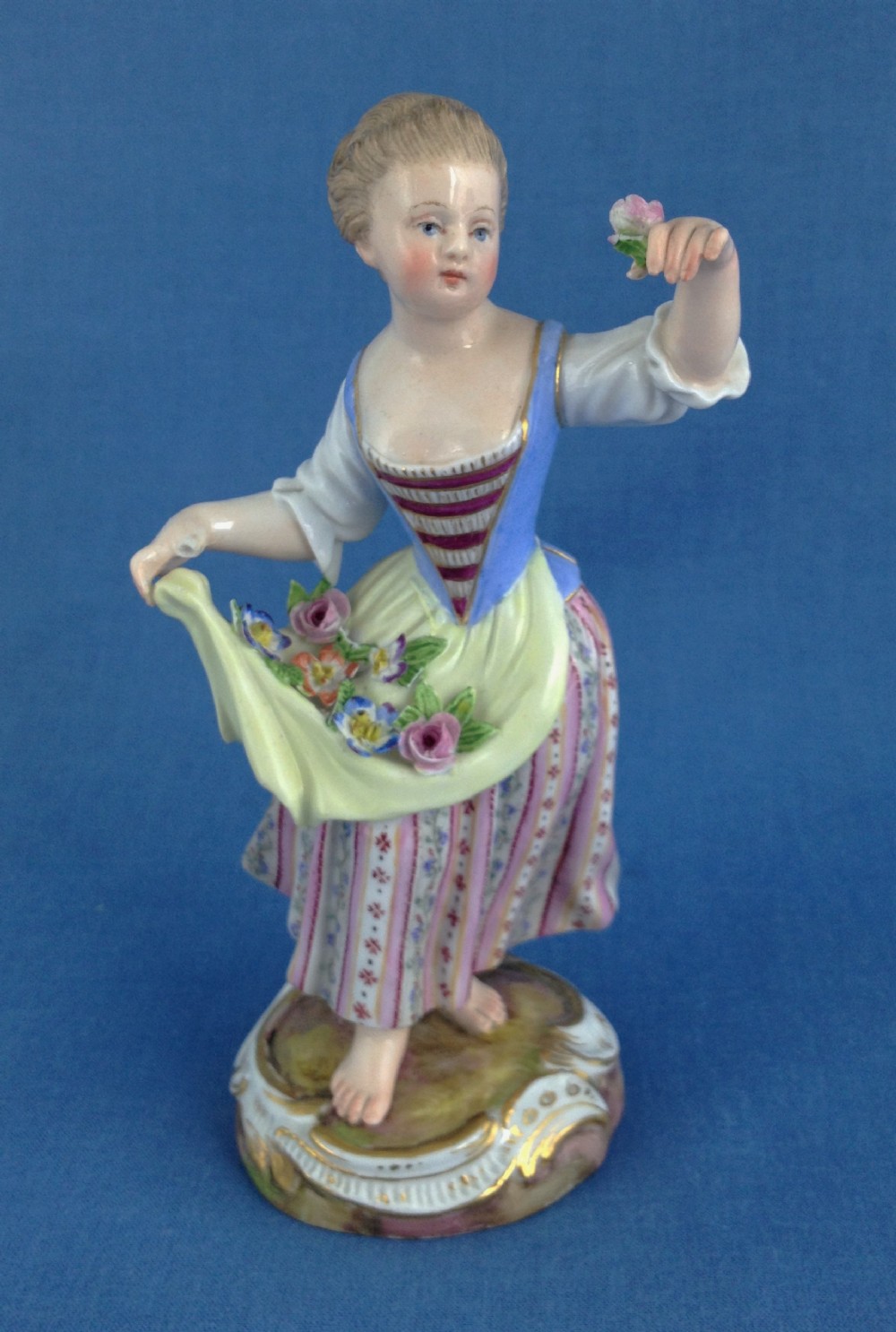 Pretty C19th Meissen Figure Young Flower Girl German Porcelain c.1870 Figurine