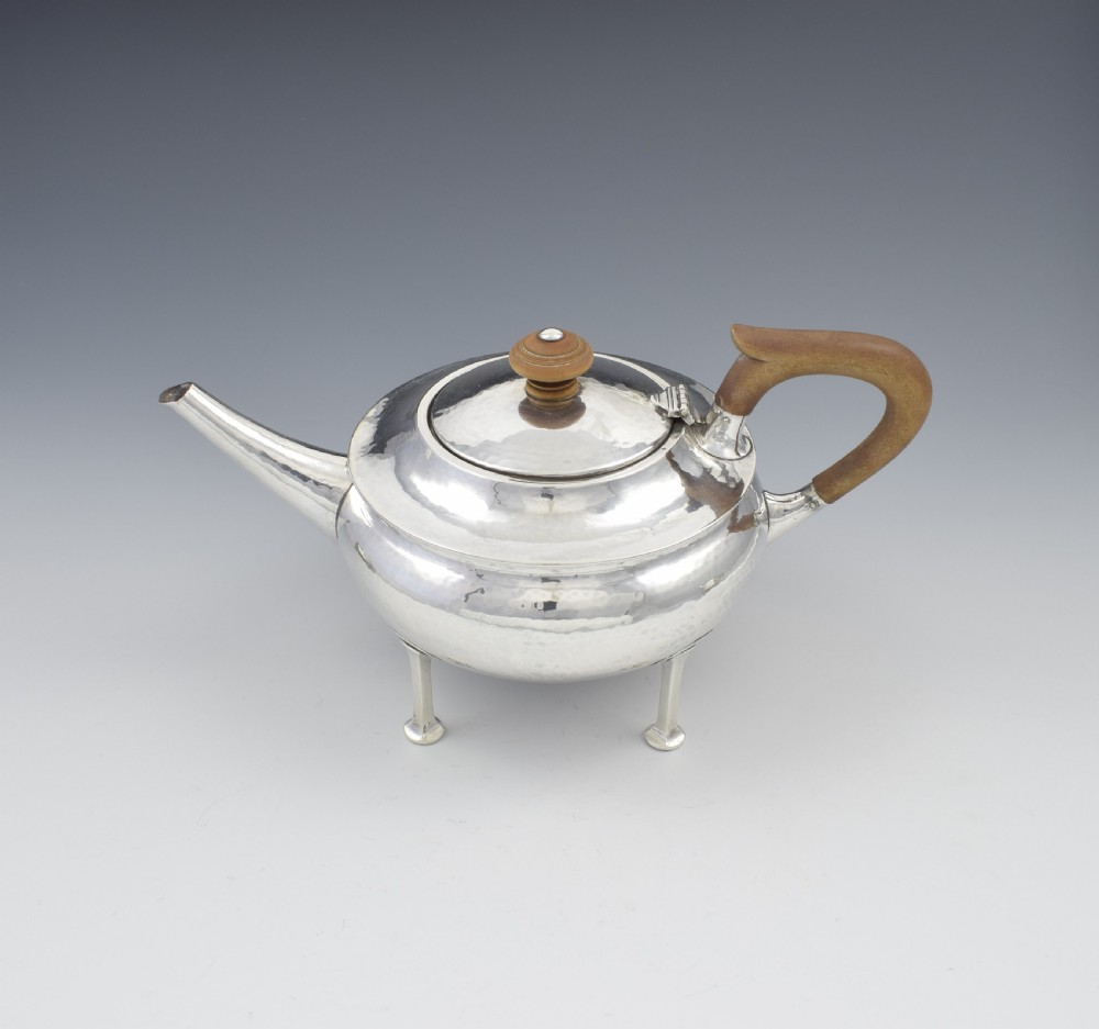 Stunning A. E. Jones Arts & Crafts Silver Tea Service (Albert Edward) View VII