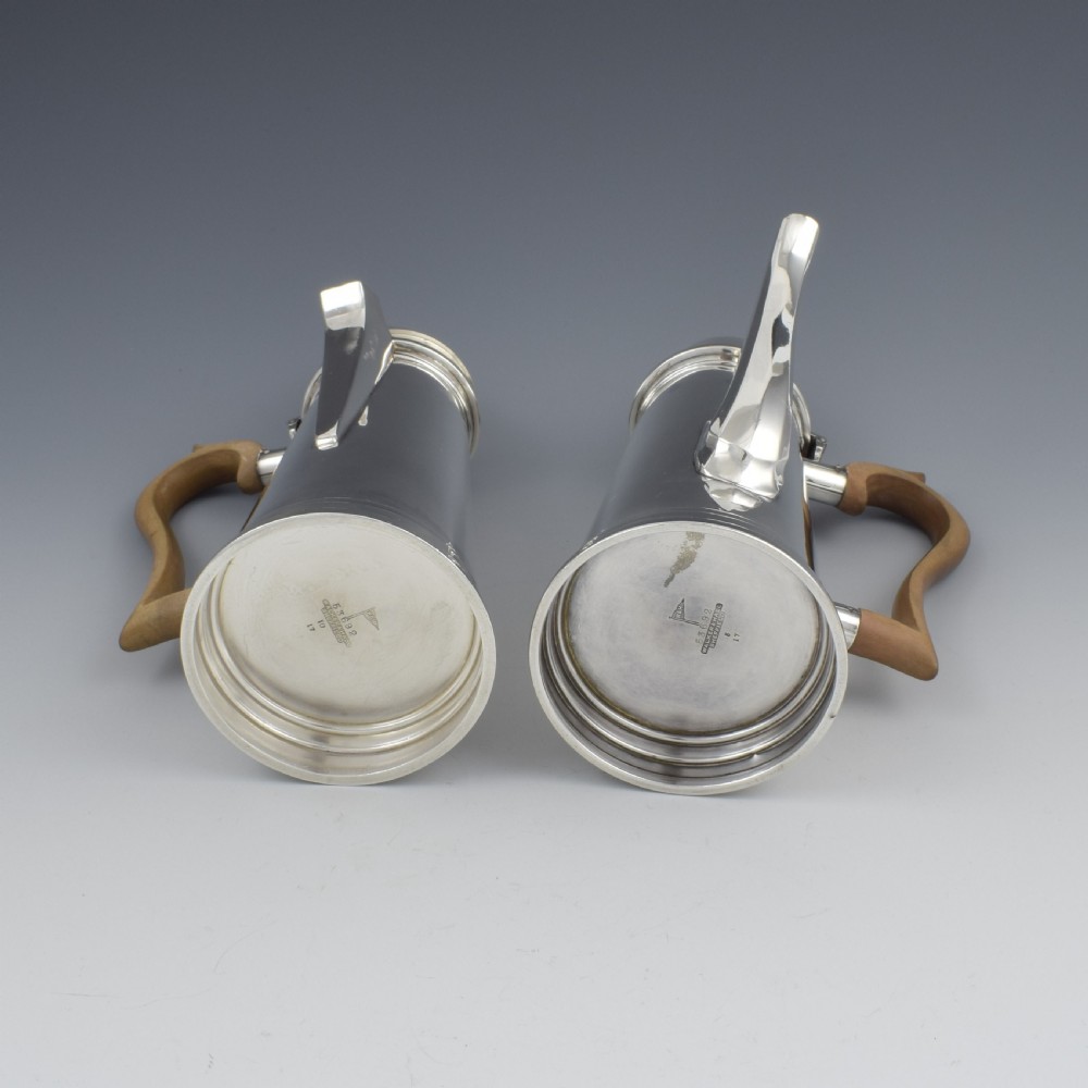 Fine Art Deco Silver Cafe Au Lait Set / Chocolate Pots Walker & Hall View XI
