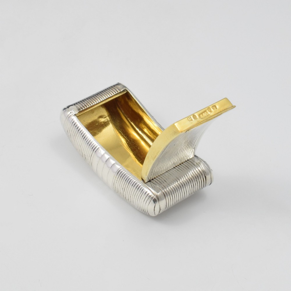 Fine Georgian Ribbed Silver Snuff Box  View IX