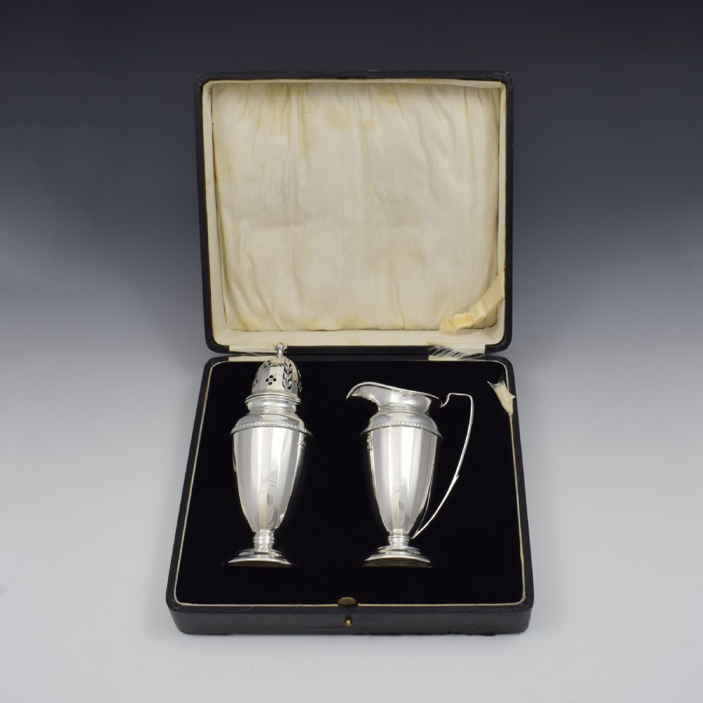 Fine Art Deco Cased Silver Strawberry Serving Set Cream Jug & Sugar Caster 