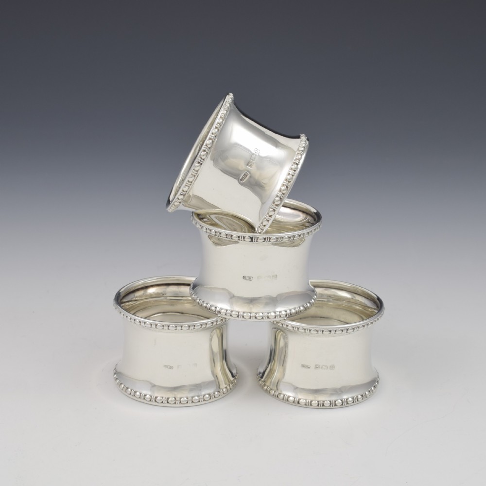 Cased Set Of Four Antique Silver Napkin Rings 1913  View III