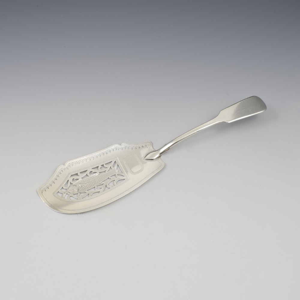 Rare Elizabeth Morley Georgian Silver Fish Slice Server  View IV