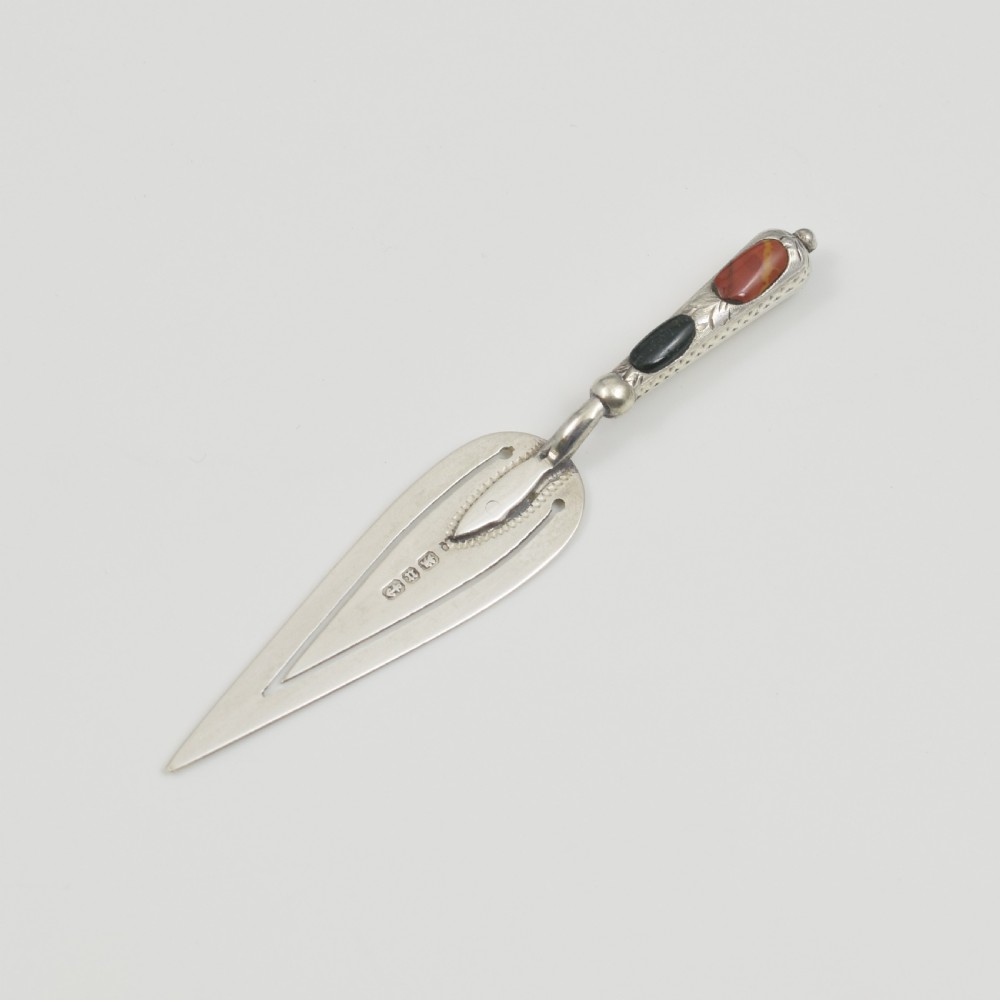 Victorian Silver & Agate Trowel Bookmark View II