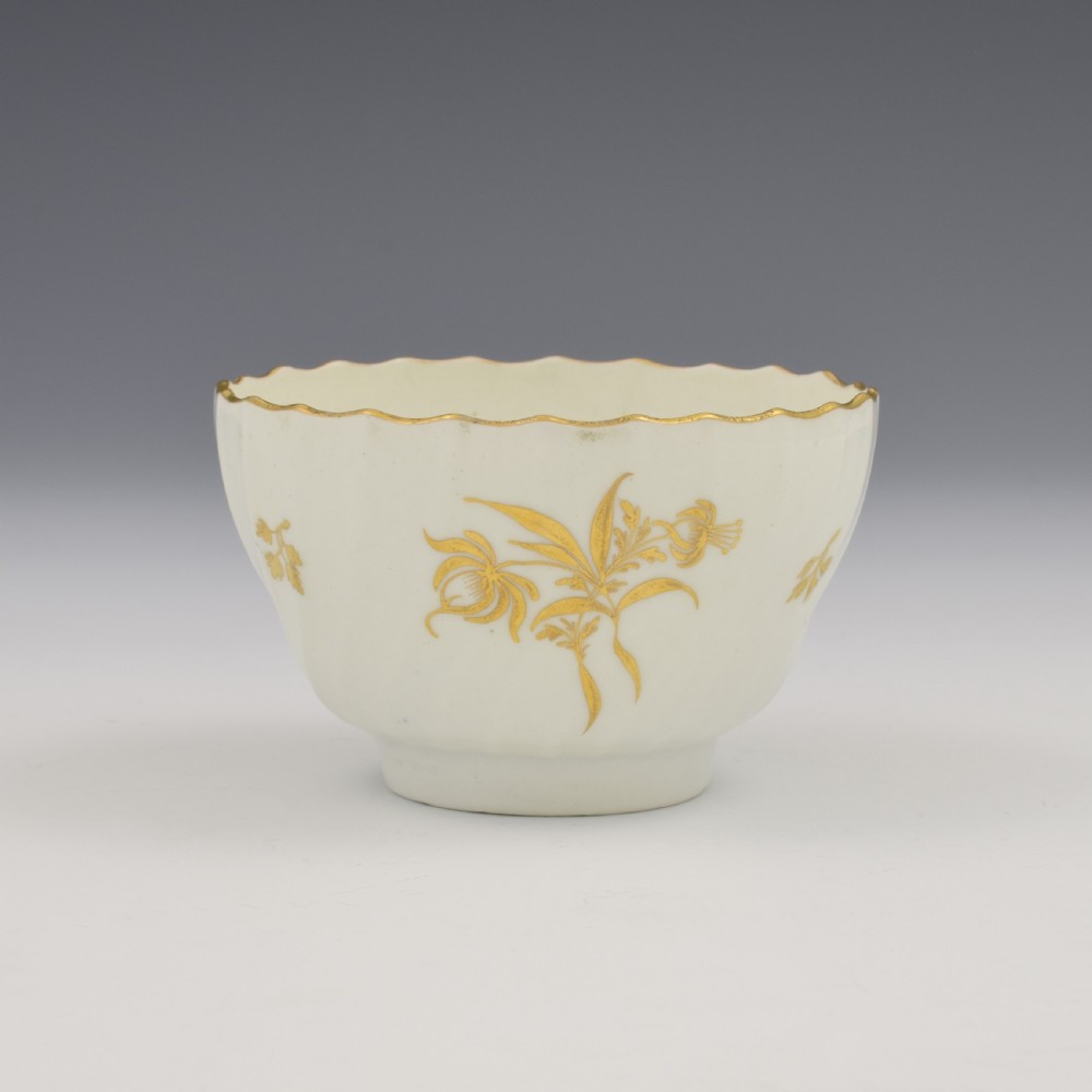 Fine Flight Worcester Porcelain Spiral Fluted Tea Bowl Gilt Flowers c.1785 View IV