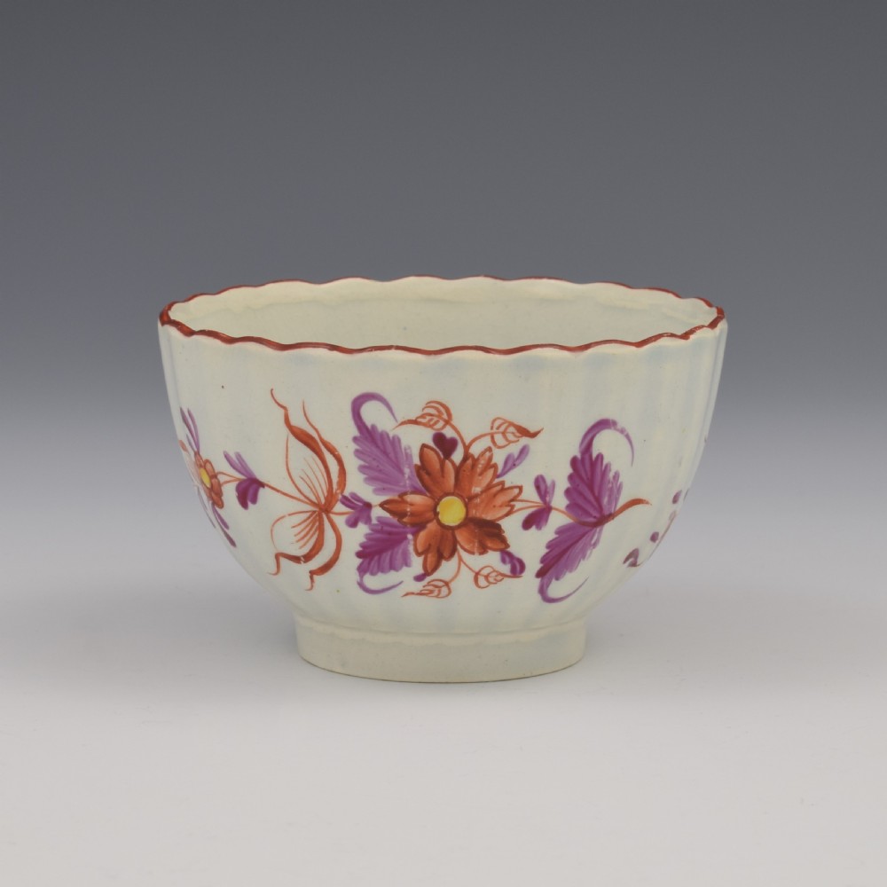 Pretty Georgian Fluted Pearlware Tea Bowl c.1790-1800