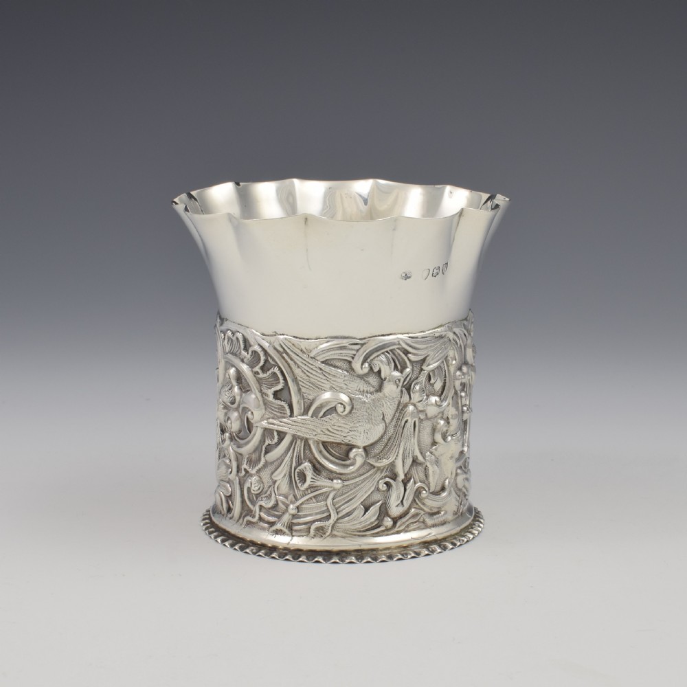 Stunning Art Nouveau Embossed Birds Silver Frill Vase / Pen Pot William Comyns 1892 View V