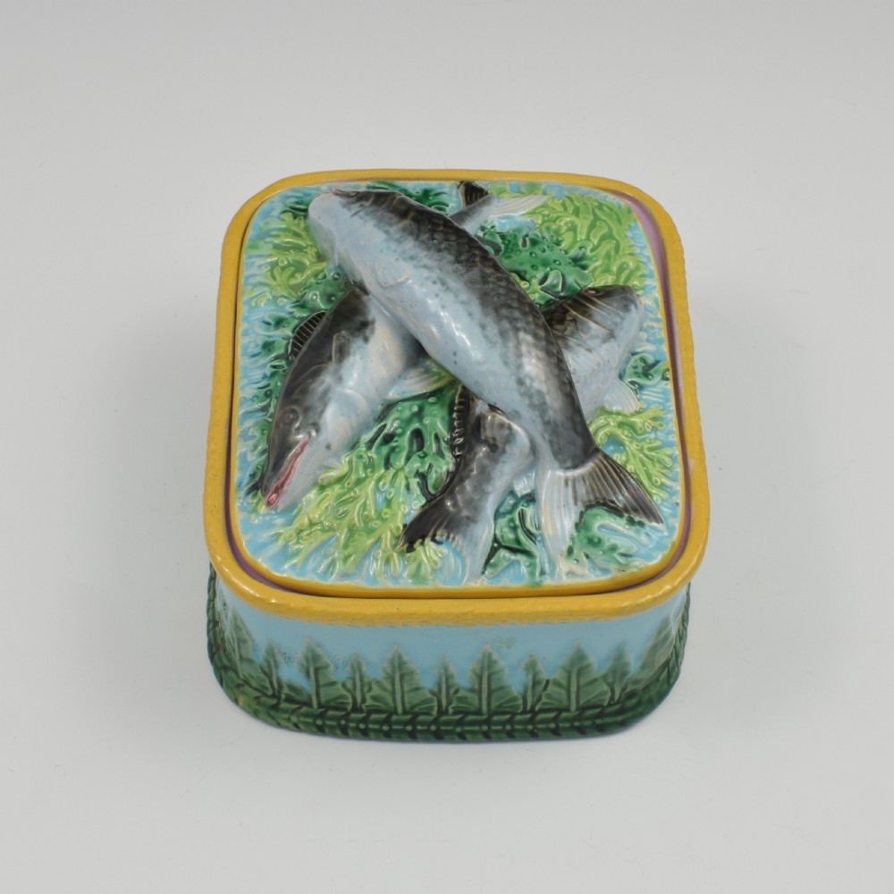 Stunning George Jones Majolica Turquoise Sardine Box & Cover c.1875 View VI