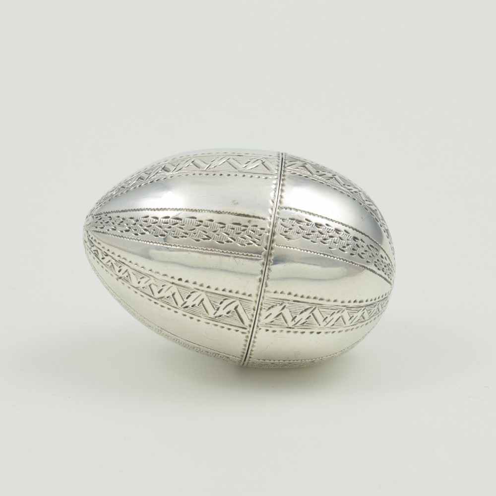 Stunning Rare Georgian Bright Cut Engraved Silver Egg Nutmeg Grater Samuel Meriton c.1775 View V