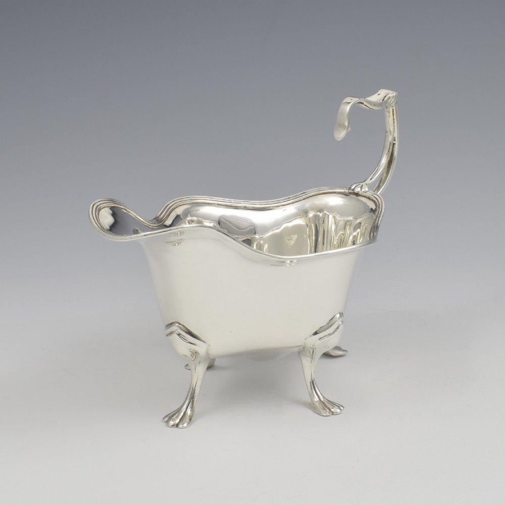 Stunning Edwardian Art Nouveau Quatrefoil Silver Sauce Boat / Sauceboat  View IV