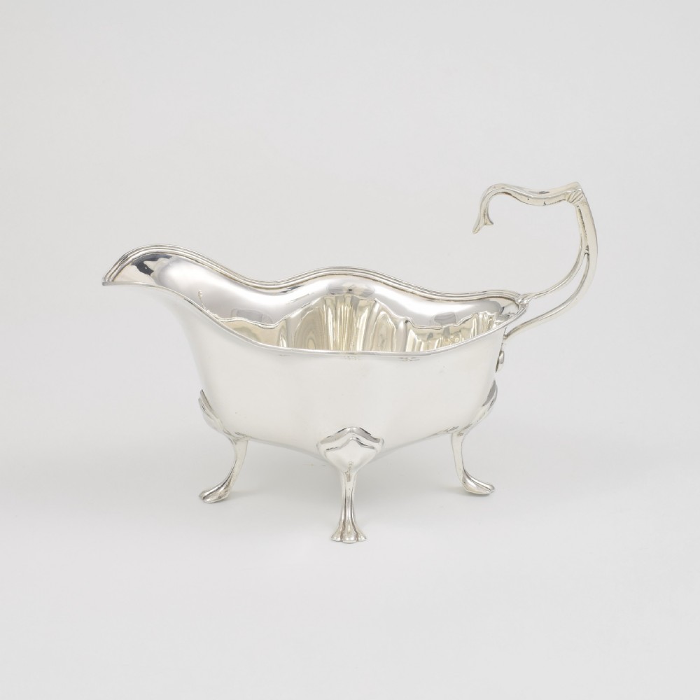 Stunning Edwardian Art Nouveau Quatrefoil Silver Sauce Boat / Sauceboat  View XIII