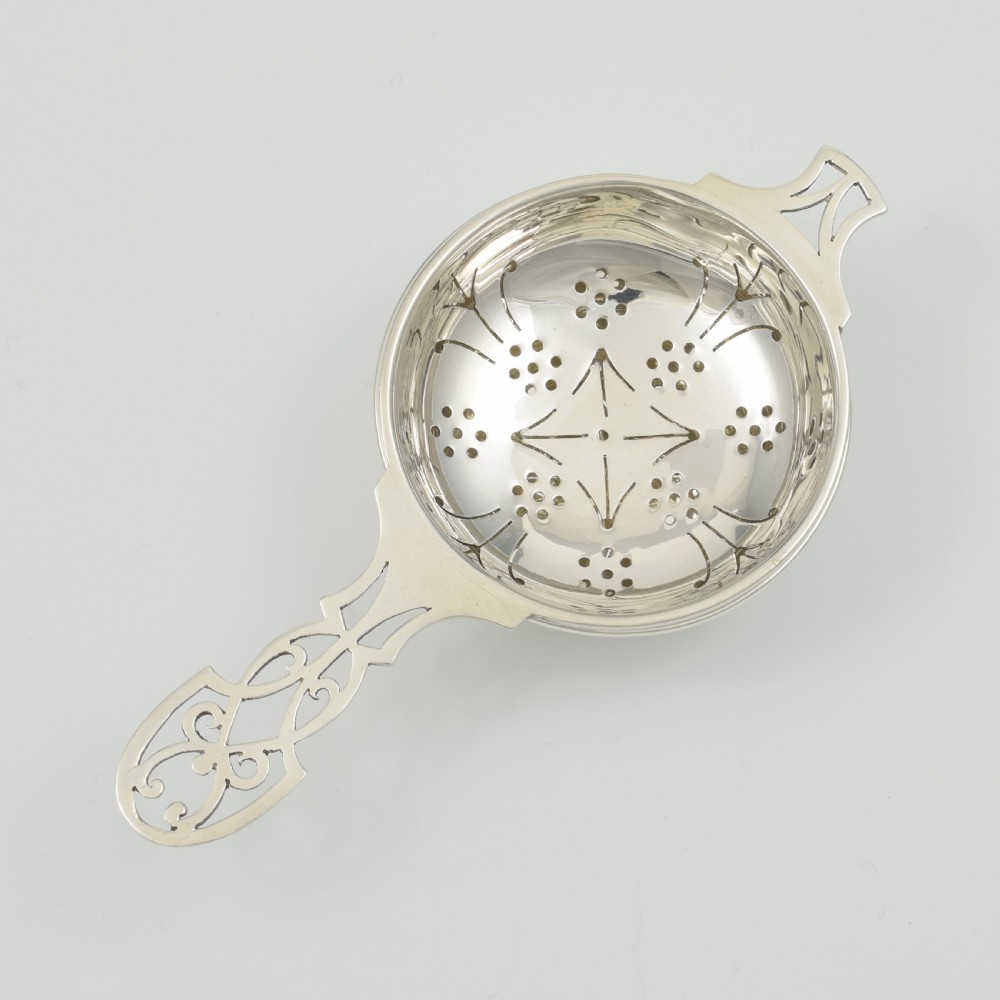 Fine 1940s Sterling Silver Tea Strainer & Matching Stand View VI