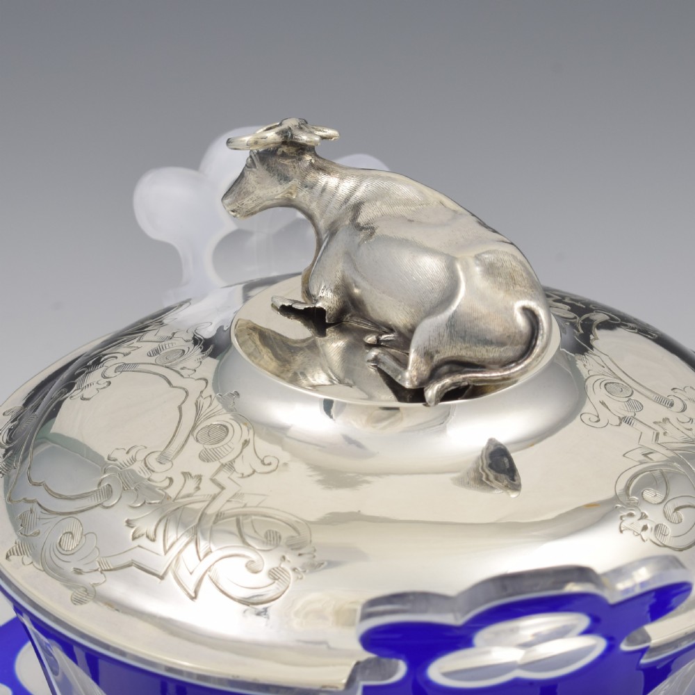 Stunning Rare Early Victorian Sterling Silver Cow & Blue & White Glass Butter Dish c.1840 View IX