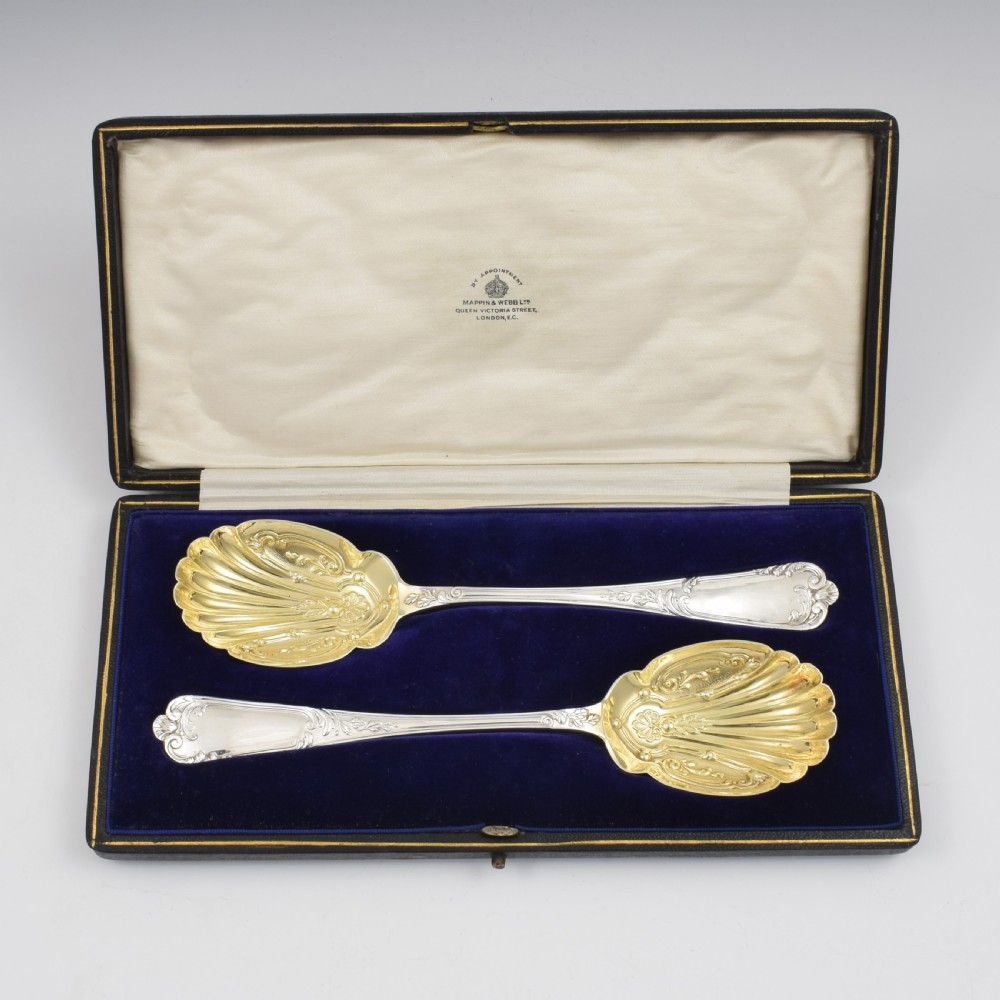 Stunning Pair Cased Edwardian Silver & Gilt Serving Spoons