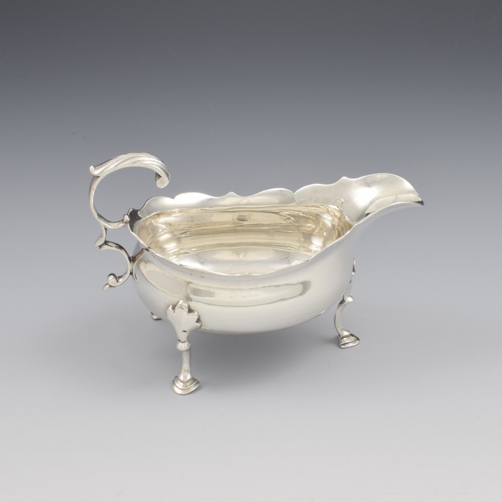 Lovely Small Georgian Silver Sauce Boat 1771 Walter Brind  View V