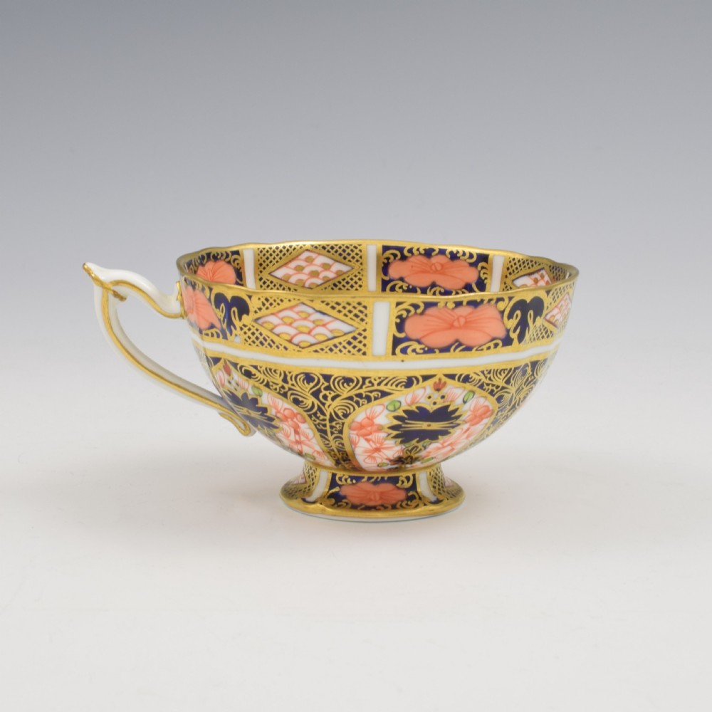 Stunning Royal Crown Derby Pedestal Cup & Saucer Imari 1128  View VII