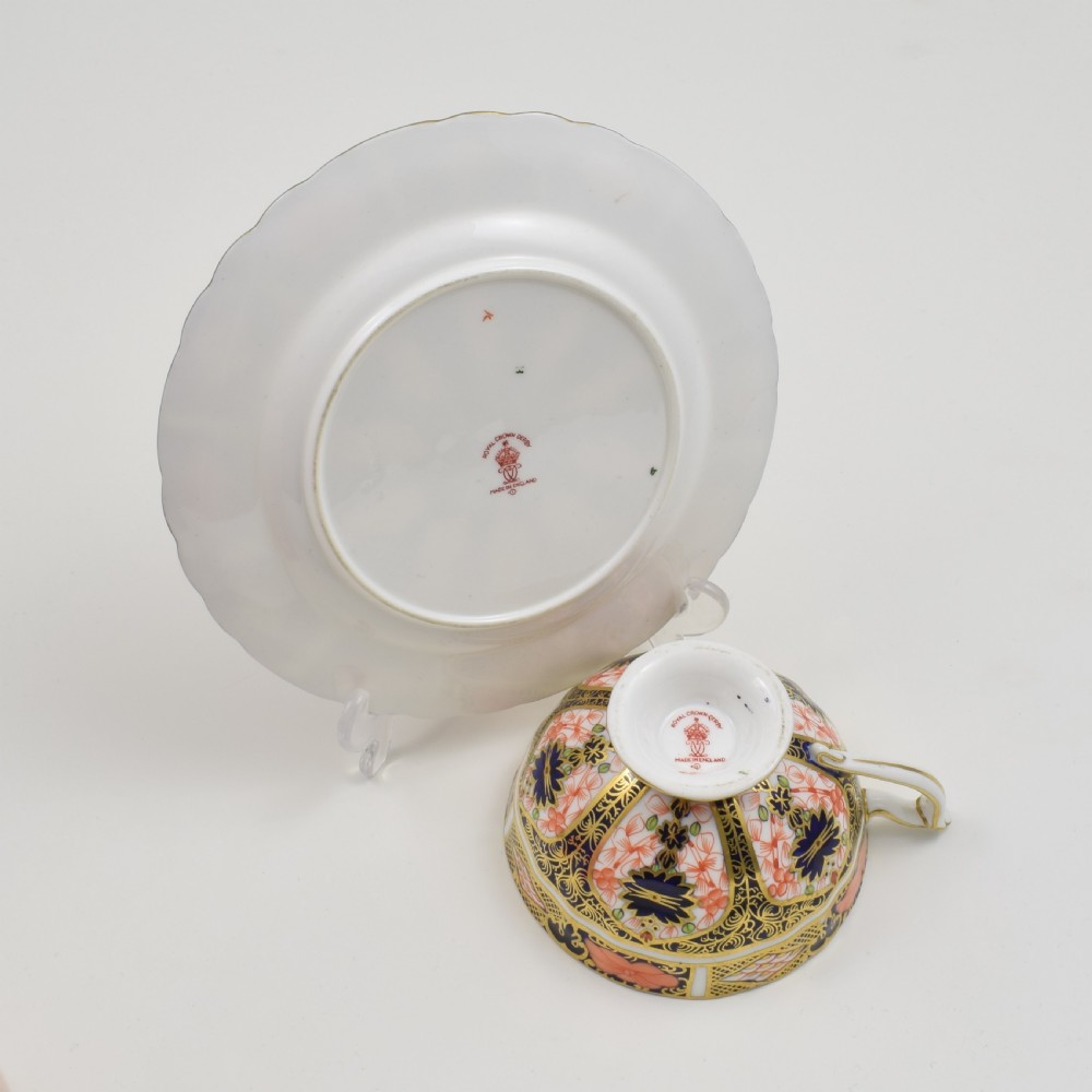 Stunning Royal Crown Derby Pedestal Cup & Saucer Imari 1128  View XIII