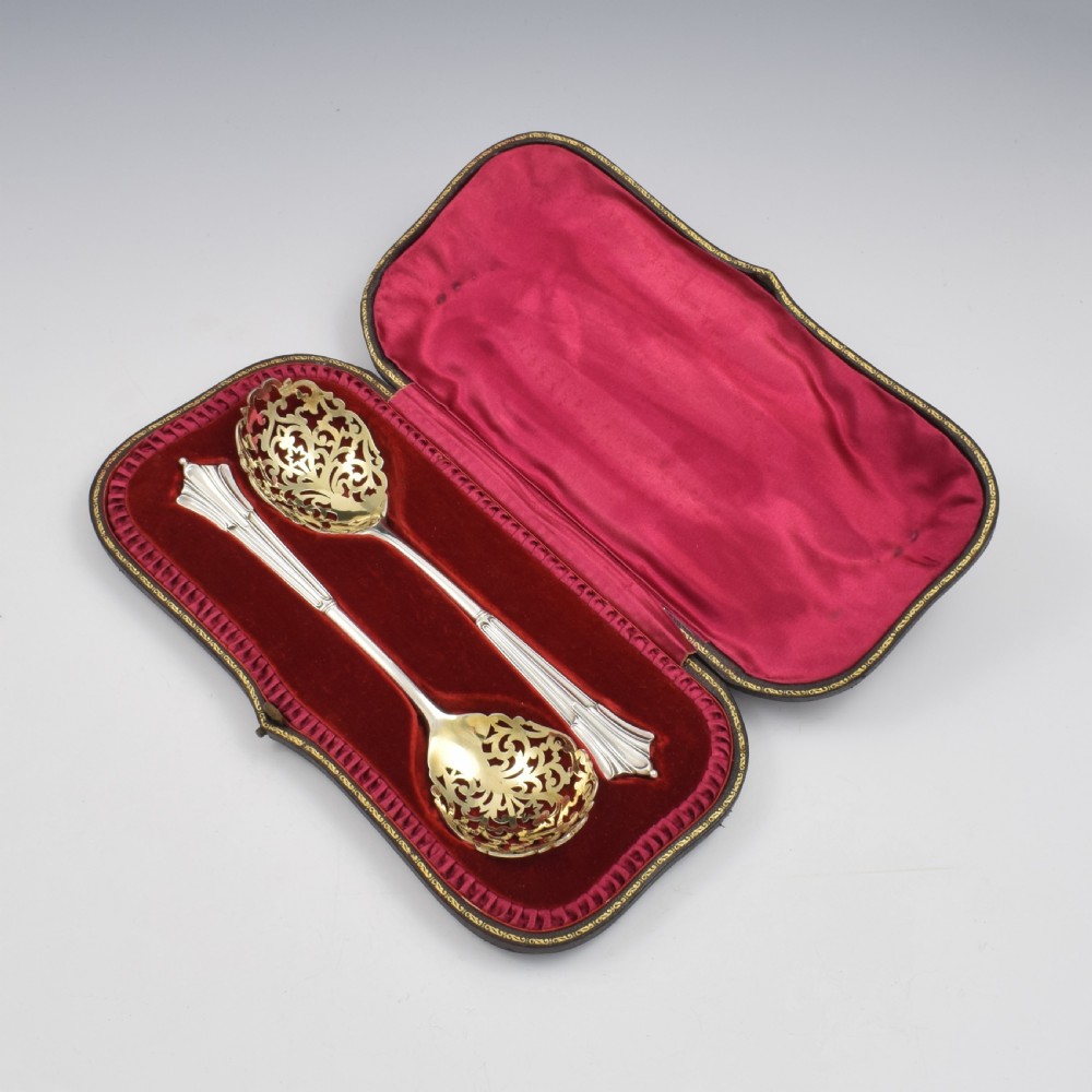 Stunning Edwardian Cased Pair Of Pierced Sterling Silver Serving Spoons View II