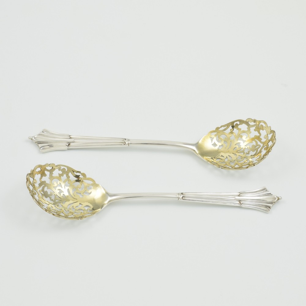 Stunning Edwardian Cased Pair Of Pierced Sterling Silver Serving Spoons View VII