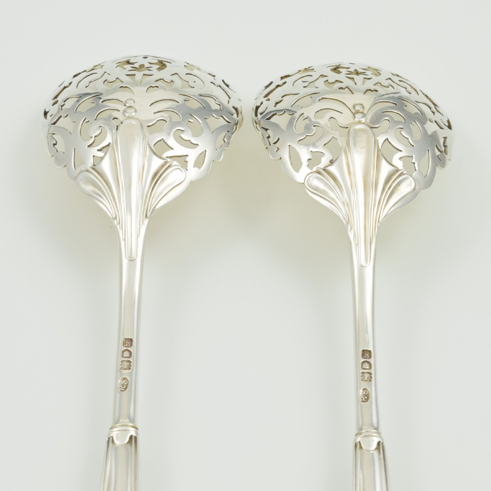 Stunning Edwardian Cased Pair Of Pierced Sterling Silver Serving Spoons View XII