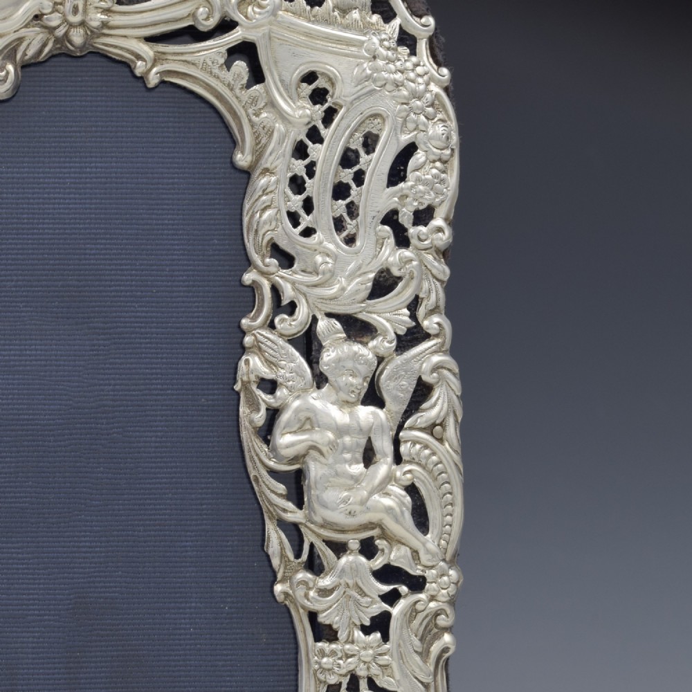 Stunning Ornate Victorian Pierced & Embossed Cherubs Silver Photo Frame 1894 Comyns View VIII