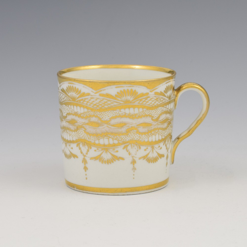 Stunning Georgian Coalport Porcelain Gilt Lace Coffee Can c.1805