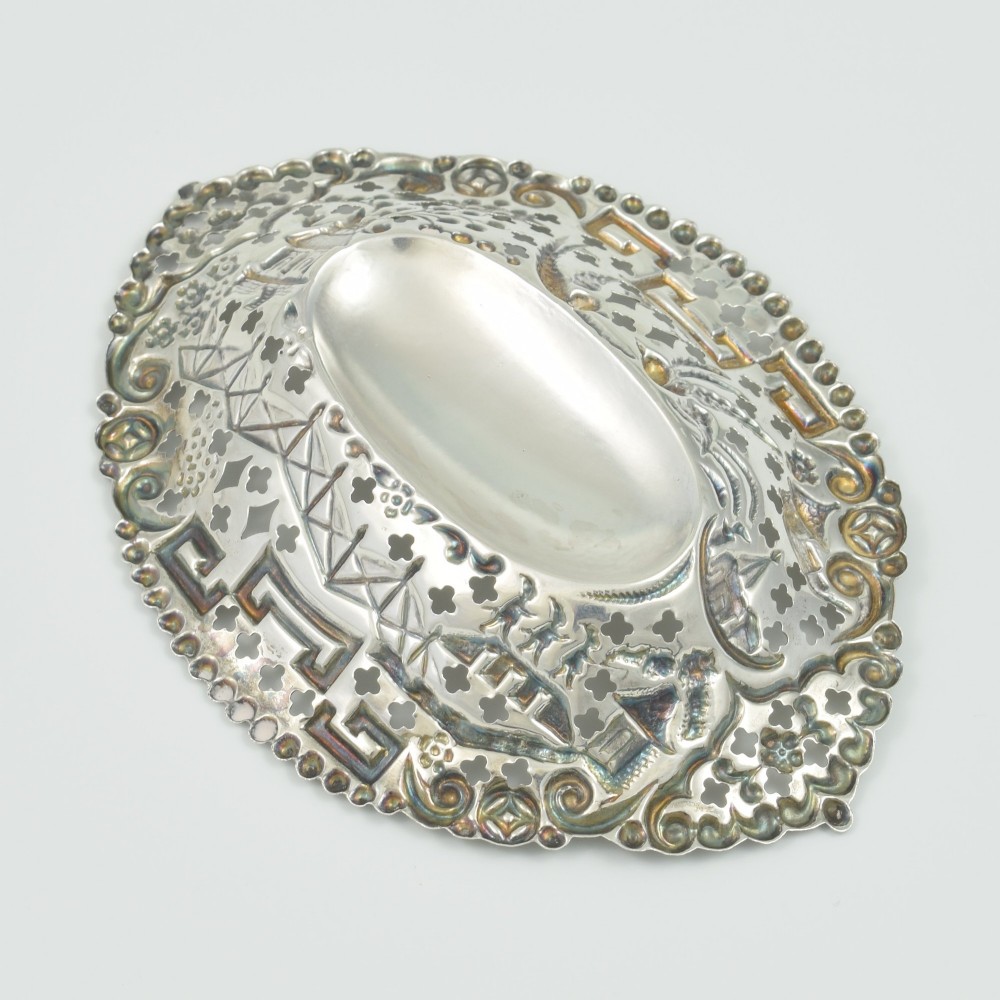 Pretty Edwardian Pierced Silver Trinket Dish Chinoiseries Scenes View VIII