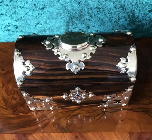 MOST DECORATIVE VICTORIAN DOME TOP BOX CIRCA 1875 - ADDITIONAL PHOTO 1