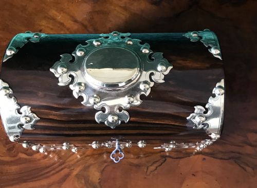 MOST DECORATIVE VICTORIAN DOME TOP BOX CIRCA 1875 - ADDITIONAL PHOTO 2