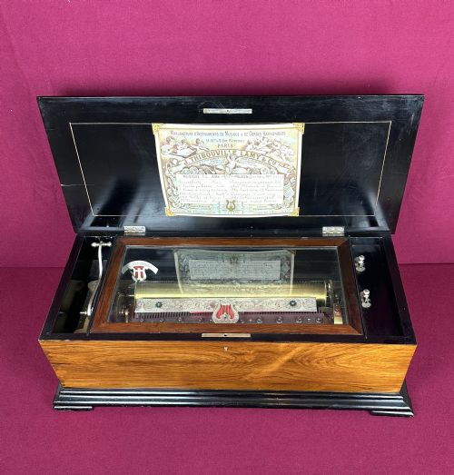 MUSIC BOX CIRCA 1880 MARQUETRY MUSICAL BOX - ADDITIONAL PHOTO 1