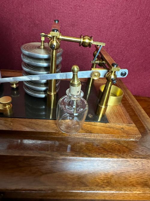 WALNUT CASED BAROGRAPH CIRCA 1890 BAROMETER - ADDITIONAL PHOTO 6