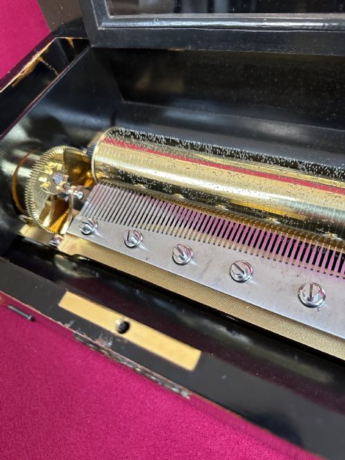 MUSIC BOX CIRCA 1875 - ADDITIONAL PHOTO 3