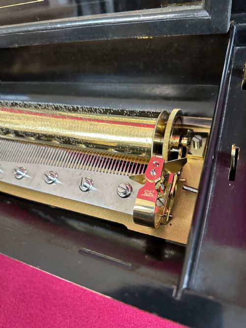 MUSIC BOX CIRCA 1875 - ADDITIONAL PHOTO 4