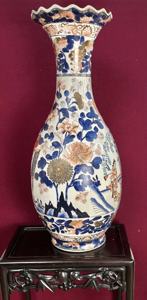 Good and Large Imari Vase Circa 1920