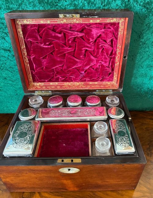 VICTORIAN COMBINED JEWELLERYTRAVELLING BOXC CIRCA 1890