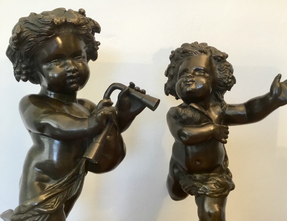 Pair of 19 ct bronze Putti
