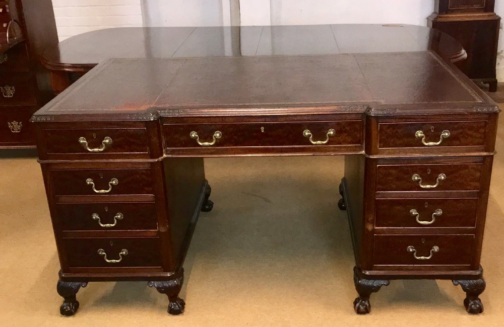 Good and large Edwardian mahogany pedestal desk