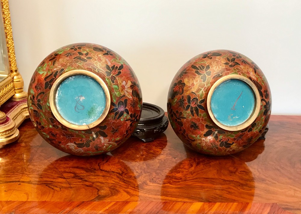 Pair of cloisonné vases View III