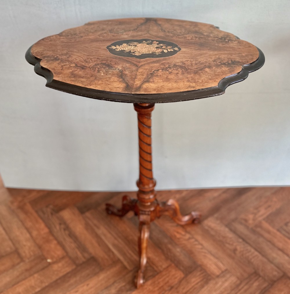 Lamp table Circa 1875