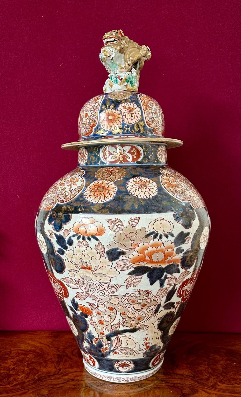 Edo period Imari  vase and cover