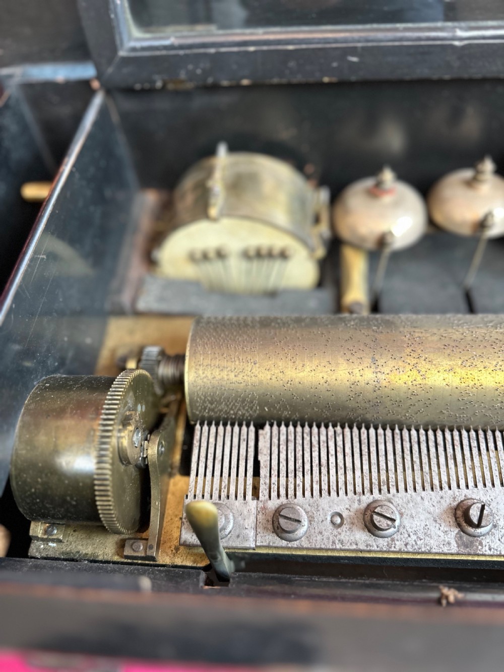 Victorian, Music Box. Circa 1860. 8 Airs musical box. View III