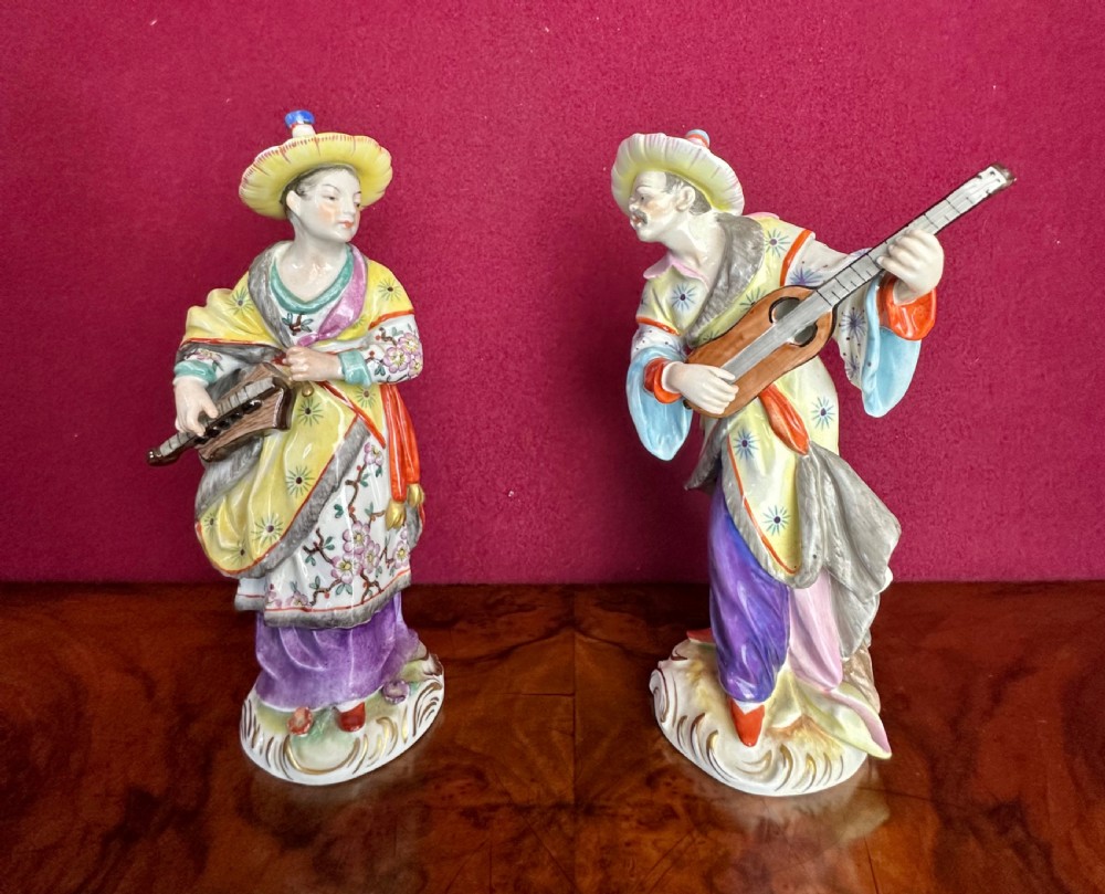 Porcelain china figures of oriental musicians. View V