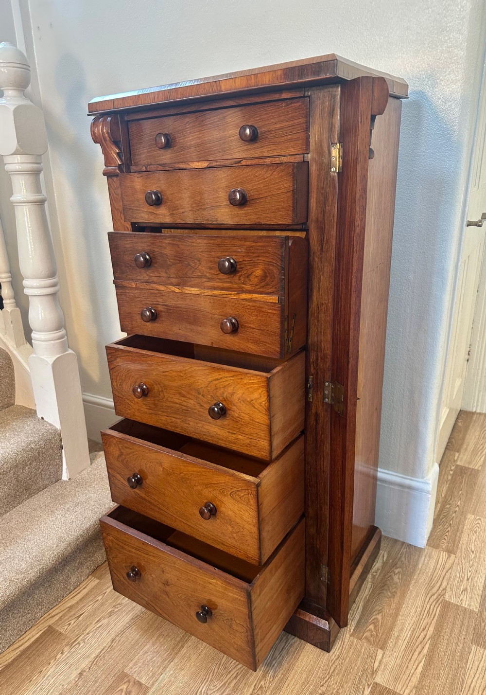 Secretaire Wellington chest circa 1825. Chest of Drawers. View II