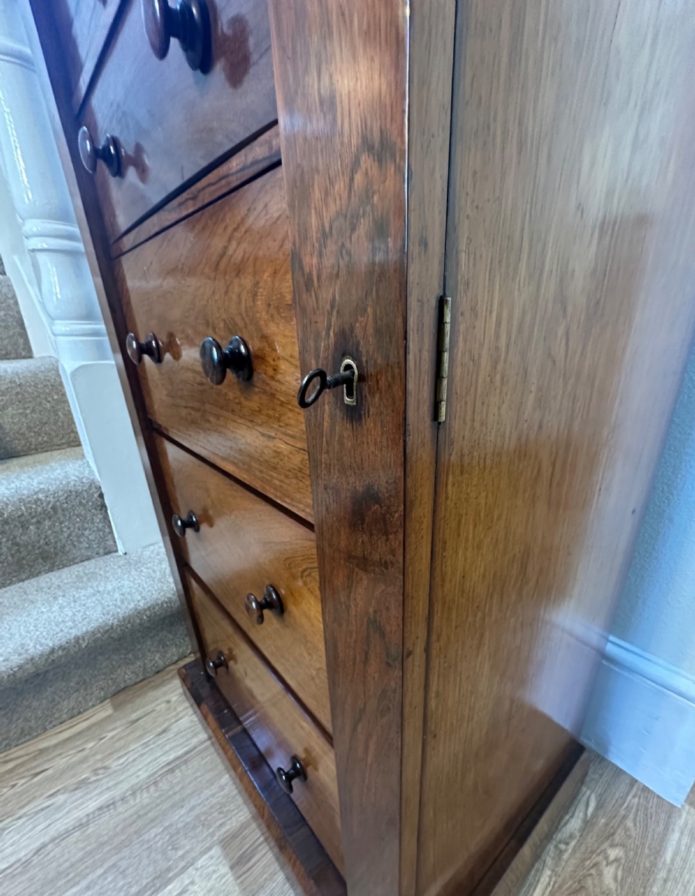 Secretaire Wellington chest circa 1825. Chest of Drawers. View VIII