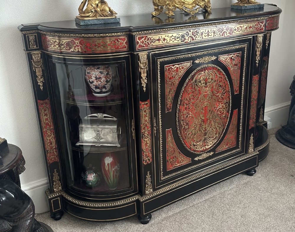 Victorian Boulle credenza circa 1875. Brass inlaid sideboard.