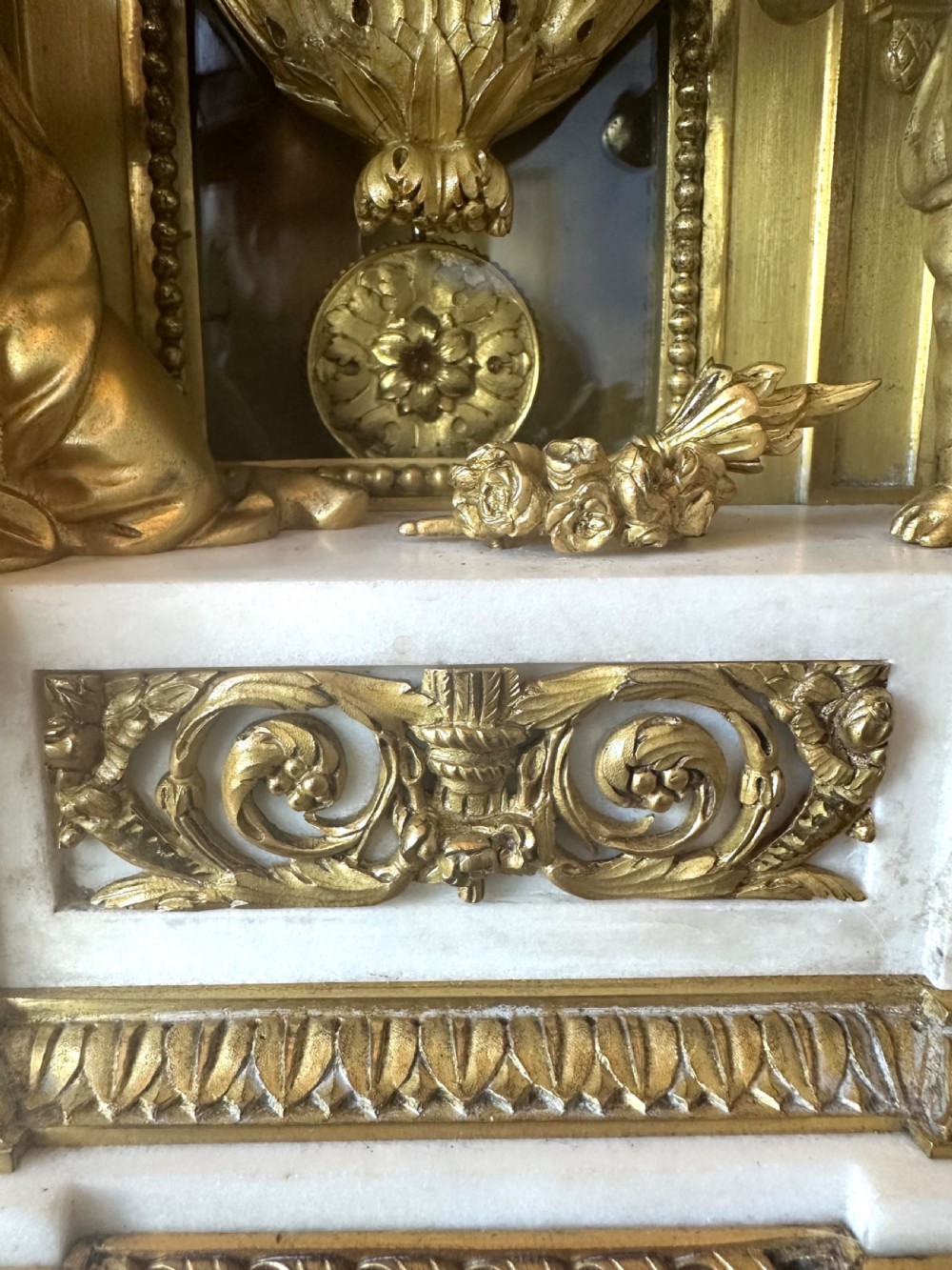 French mantle Clock circa 1860 View VIII