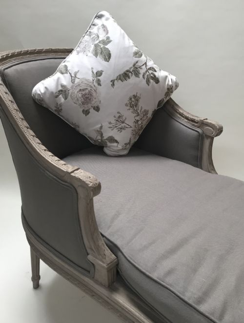 FRENCH DECORATIVE DAYBED - ADDITIONAL PHOTO 4