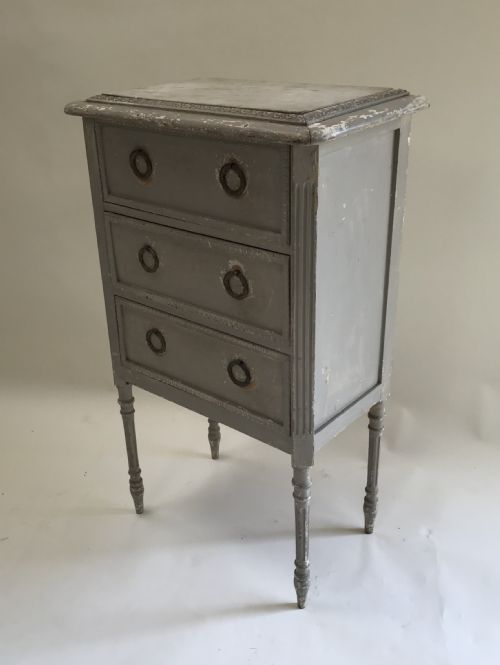 FRENCH DECORATIVE CHEST OF DRAWERS - ADDITIONAL PHOTO 3
