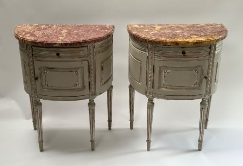 PAIR OF FRENCH DECORATIVE BEDSIDE TABLES